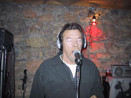 107-0765_IMG